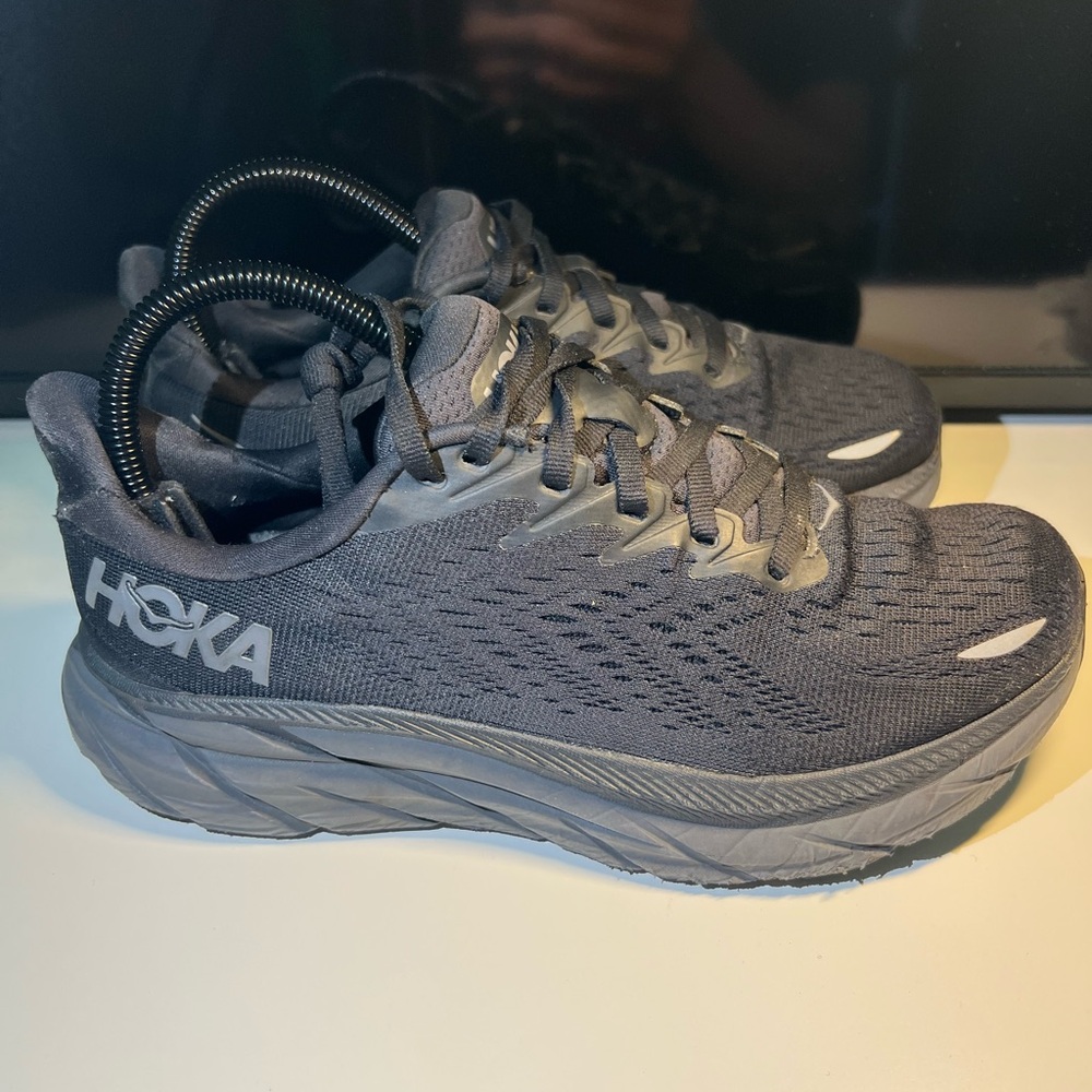 Hoka Clifton 8